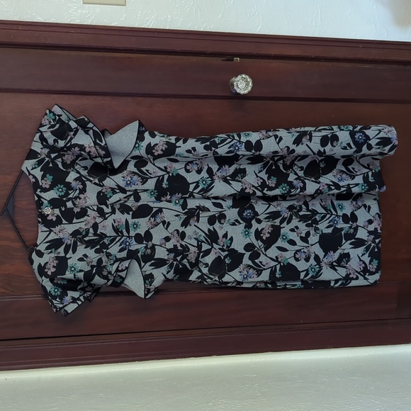 Tommy Hilfiger Black & Gray Floral Short Flutter Sleeve Dress Size 18 - Picture 8 of 8